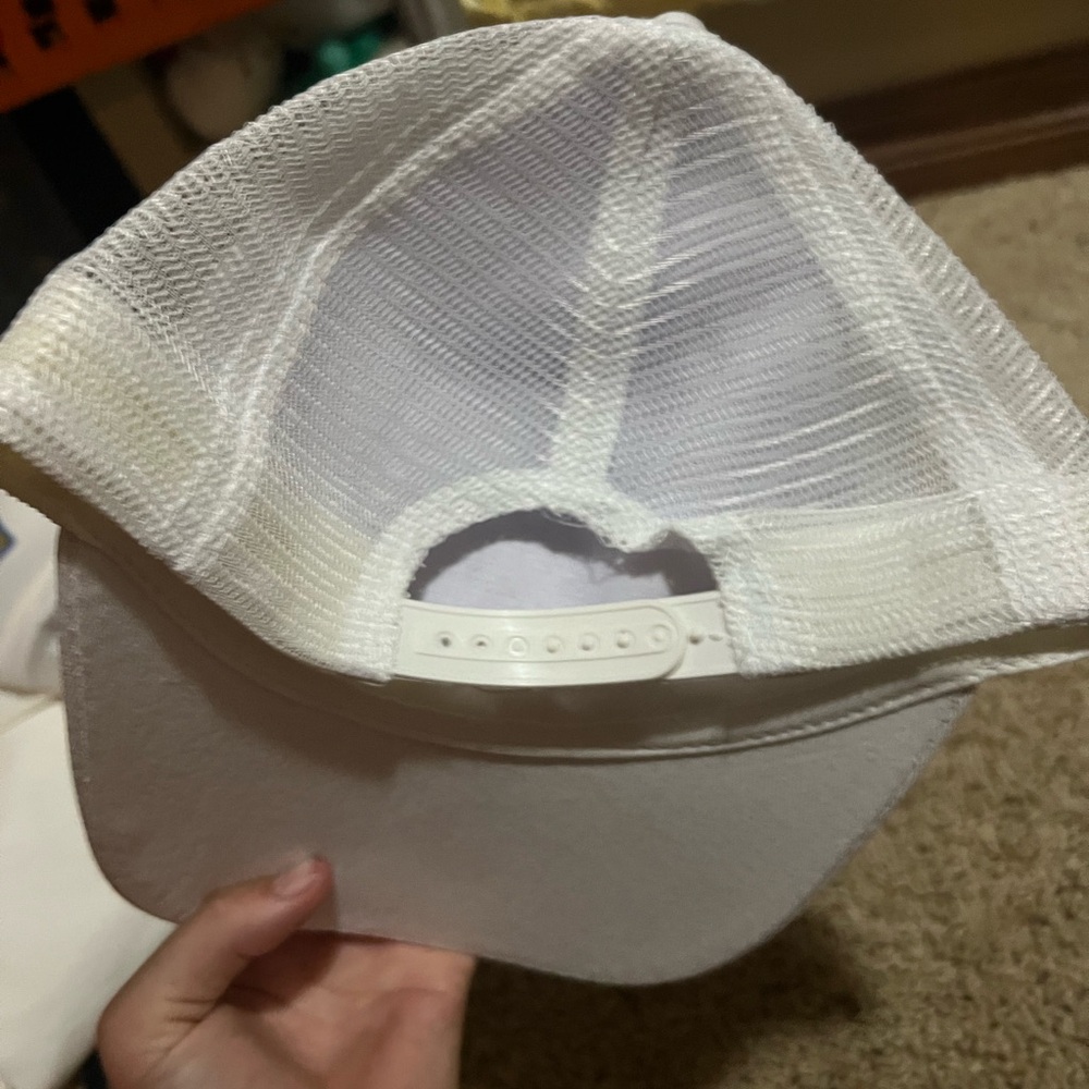Trucker hat - Picture 3 of 3